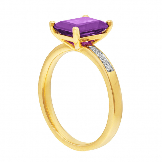 Bague en or jaune, améthyste et diamants