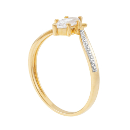 Bague en or jaune et rhodié, oxydes de zirconium, marquise Bague en or jaune et rhodié, oxydes de zirconium, marquise