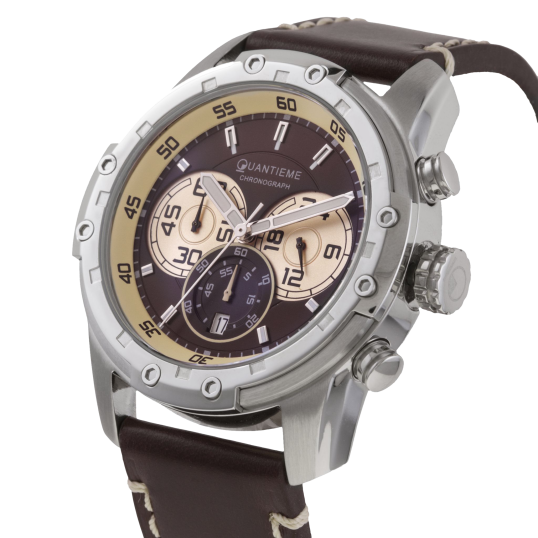 Chronographe homme, boîte en acier, bracelet cuir et verre minéral