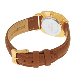 Montre femme, boite acier doré, bracelet cuir et verre minéral