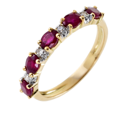 Demi alliance en or rhodié, rubis et diamants