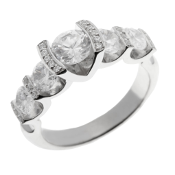 Bague en or gris, diamants