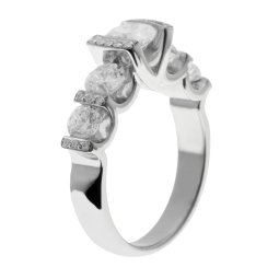 Bague en or gris, diamants