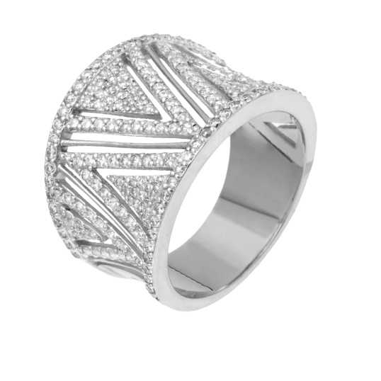 Bague en or gris, motifs triangle diamants Bague en or gris, motifs triangle diamants