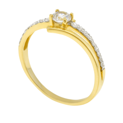 Bague en or jaune rhodié, oxydes de zirconium