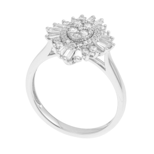 Bague en or gris et diamants