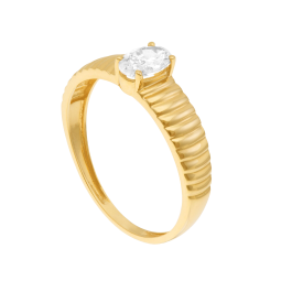 Bague en or jaune et oxyde de zirconium
