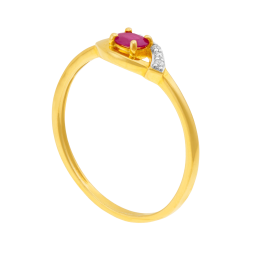 Bague en or jaune et rhodié, rubis et diamants