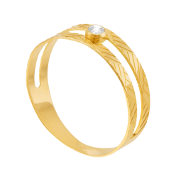 Bague en or jaune et oxyde de zirconium 