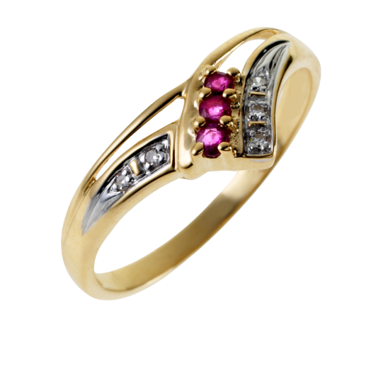 Bague en or jaune rhodié, rubis et diamants
