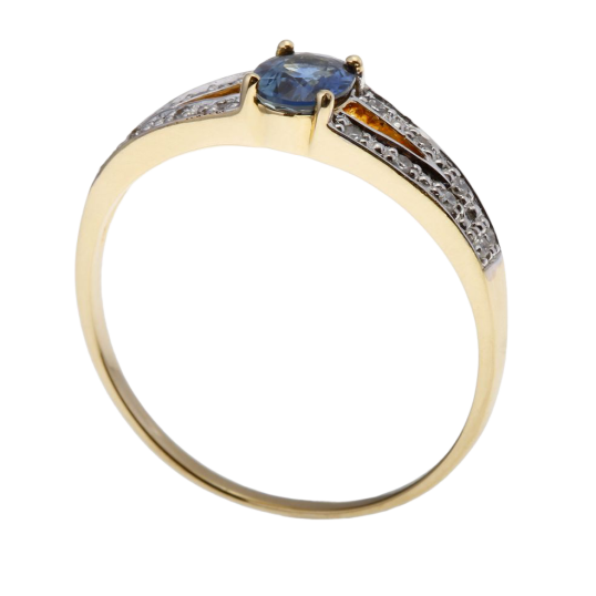 Bague en or jaune rhodié, saphir et diamants