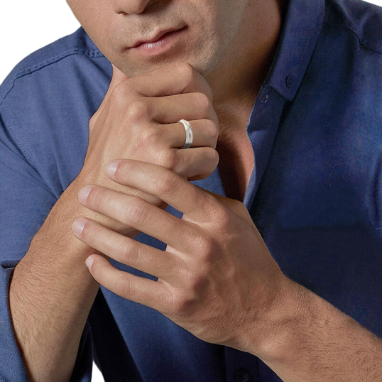 Bague en or jaune et acier Bague en or jaune et acier