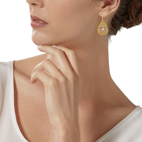 Boucles d'oreilles en or jaune et améthyste