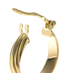 Créoles en or jaune, demi jonc godronné, diamètre 13mm.