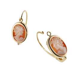 Boucles d'oreilles en or jaune, dormeuses camée