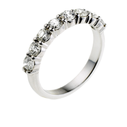 Demi alliance en or gris, diamants ,4 griffes