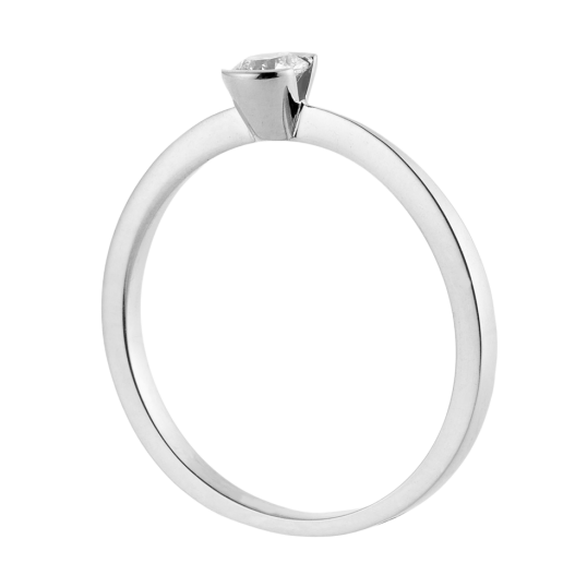 Bague solitaire en or gris, diamant, serti demi clos Bague solitaire en or gris, diamant, serti demi clos