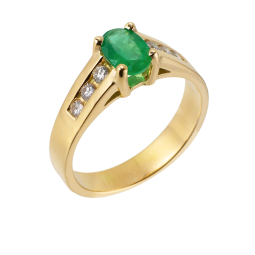 Bague en or jaune, émeraude et diamants