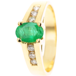 Bague en or jaune, émeraude et diamants