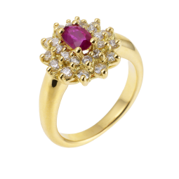Bague en or jaune, rubis double entourage diamants