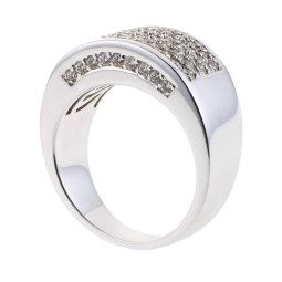 Bague pavage en or gris et diamants