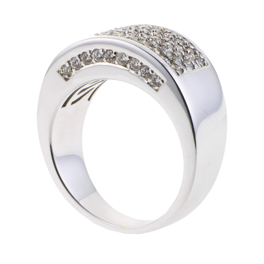Bague pavage en or gris et diamants