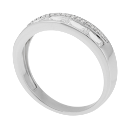 Bague en argent rhodié et oxydes de zirconium