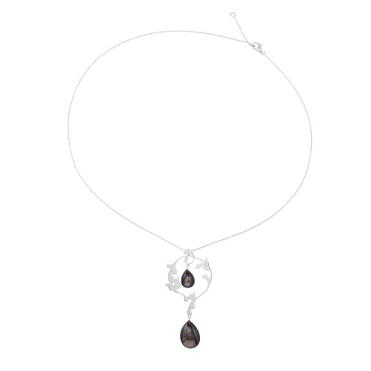 Collier en argent rhodié et gouttes nacre