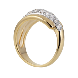 Bague en plaqué or avec des oxydes de zirconium