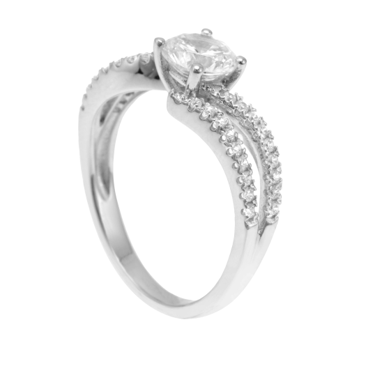 Bague en argent rhodié et oxydes de zirconium