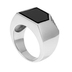 Chevalière en argent rhodié, onyx et oxydes de zirconium