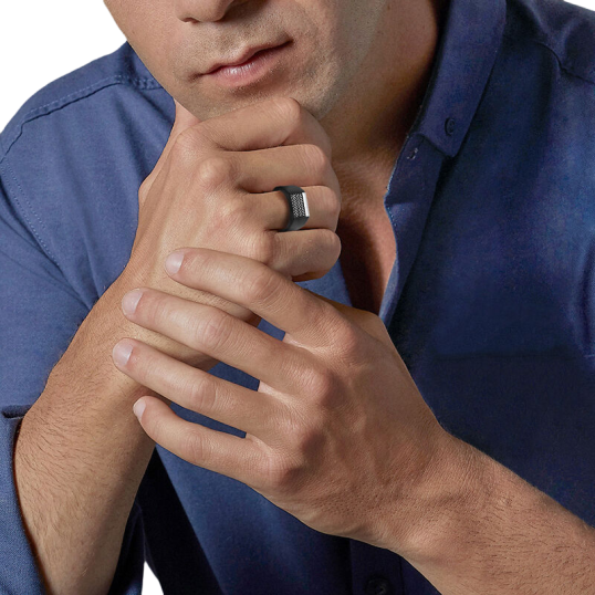 Chevalière en acier et acier vieilli Chevalière en acier et acier vieilli