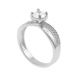 Bague en argent rhodié et oxydes de zirconium