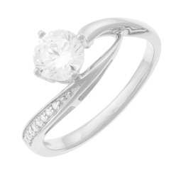 Bague en argent rhodié et oxydes de zirconium