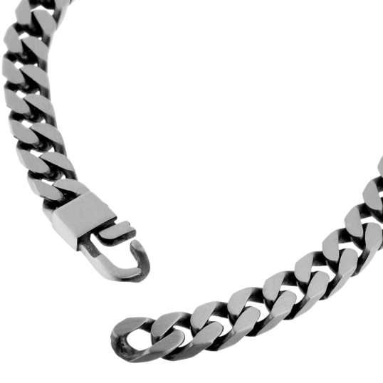 Identité en argent vieilli, plaque rectangle 7 mm et maille gourmette Identité en argent vieilli, plaque rectangle 7 mm et maille gourmette