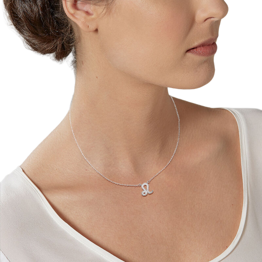 Collier en argent rhodié, signe du zodiaque lion, oxydes de zirconium Collier en argent rhodié, signe du zodiaque lion, oxydes de zirconium