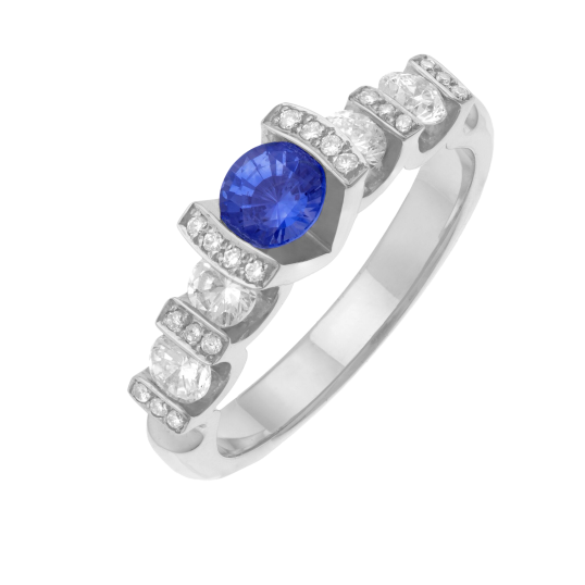 Bague en or gris, saphir et diamants Bague en or gris, saphir et diamants