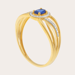 Bague en or jaune et rhodié, saphir ovale