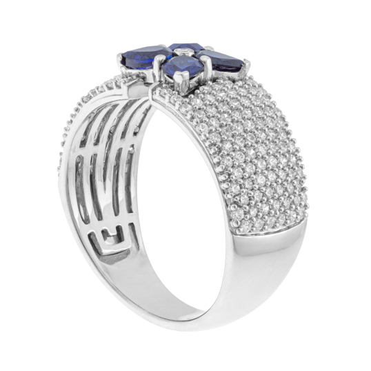 Bague en or gris, saphirs et diamants