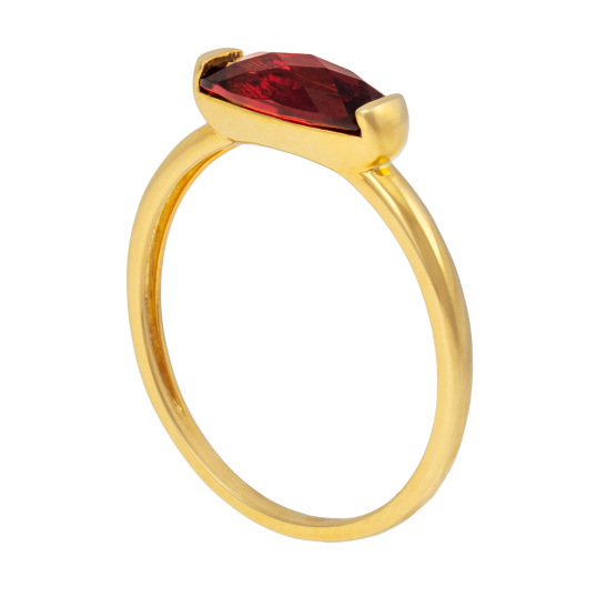 Bague en or jaune et grenat briolette