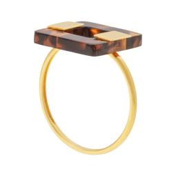 Bague en or jaune et acétate, carré Bague en or jaune et acétate, carré
