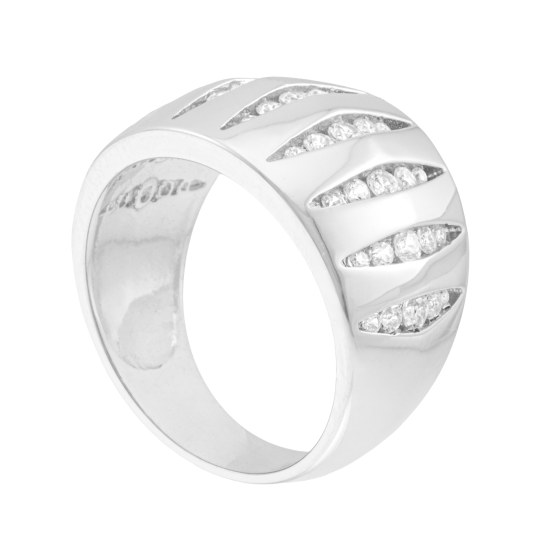 Bague en argent rhodié et oxydes de zirconium