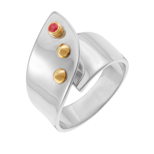 Bague en or jaune et argent rhodié, rubis, vague