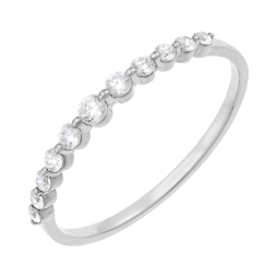 Bague en platine et oxydes de zirconium 