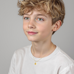 Médaille en or jaune et nacre, ange