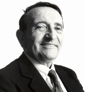 image représentant une personne portant des colliers